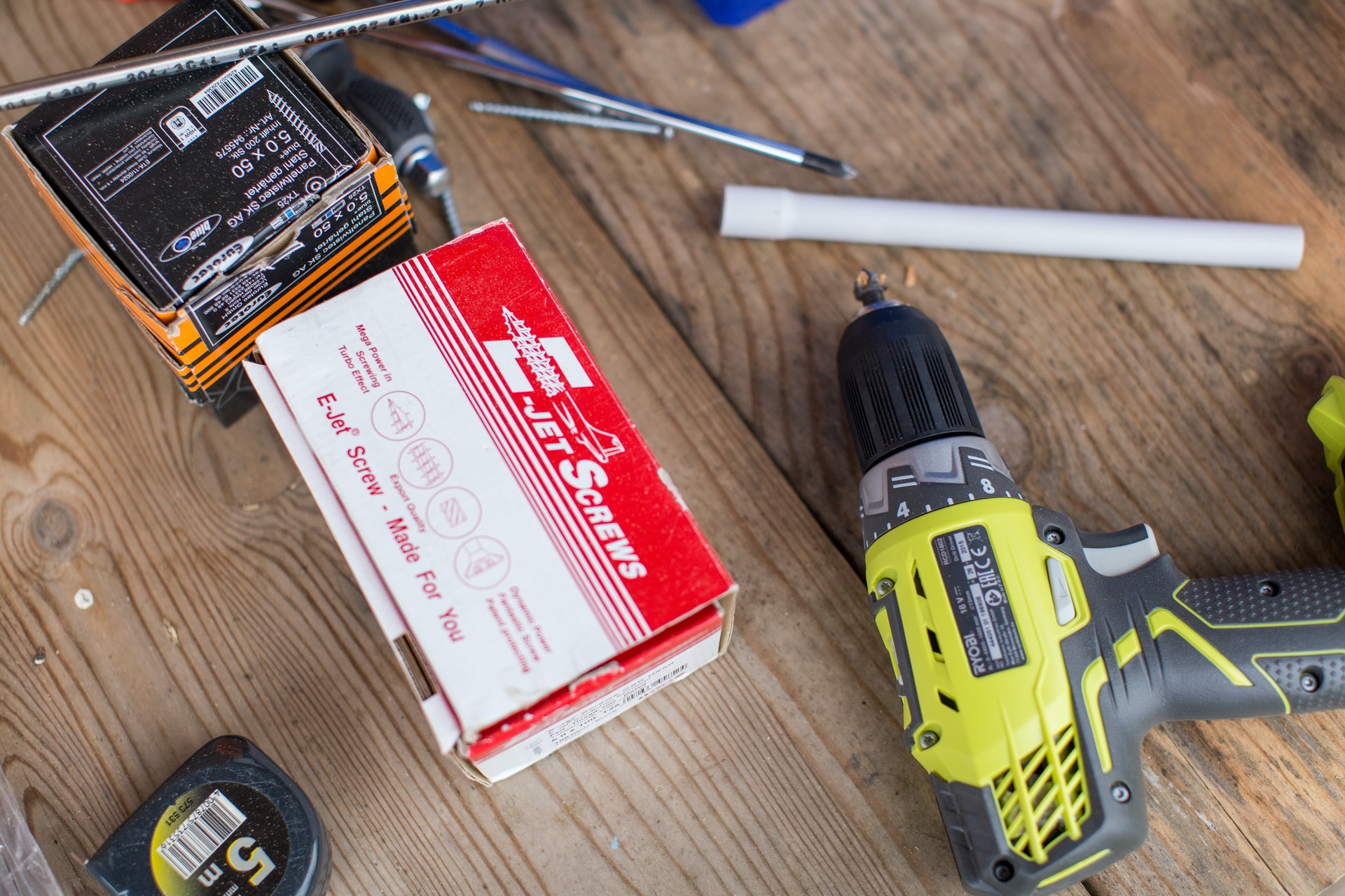 7 Ways You Can Use An Angle Grinder in Your Garage